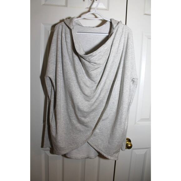 Athleta Purana Lt. Gray Wrap Sweatshirt sz S/T - Picture 2 of 5